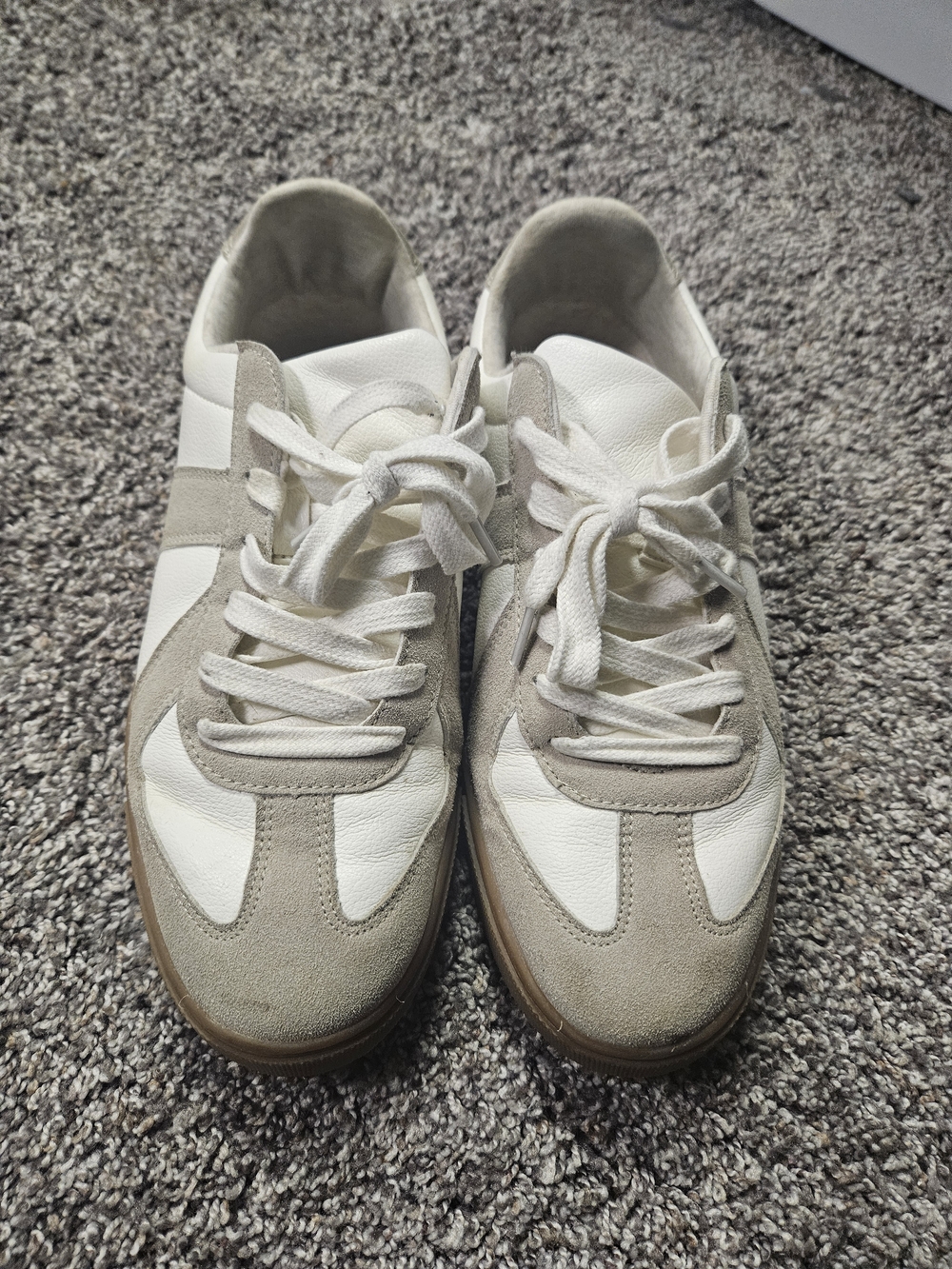 Cushionaire Casual White and Light Taupe Suede-Trim Sneakers